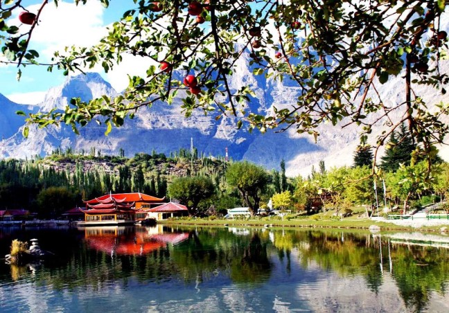 Gilgit Hunza & Skardu Tour Package (15 Days /14 Nights)